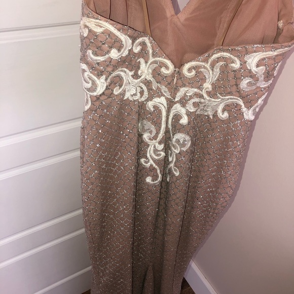 Portia and Scarlett Dress - Picture 5 of 7